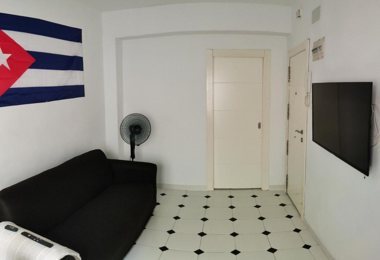 Appartement El Rinconcito Cubano En El Centro à Almería Extérieur photo
